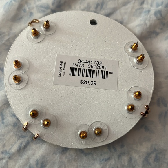 Loft earring set - Picture 2 of 2